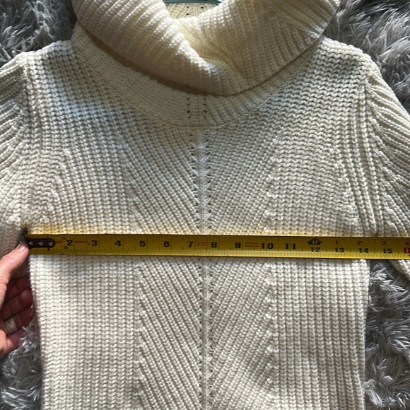 Wool turtle neck - Picture 6 of 7